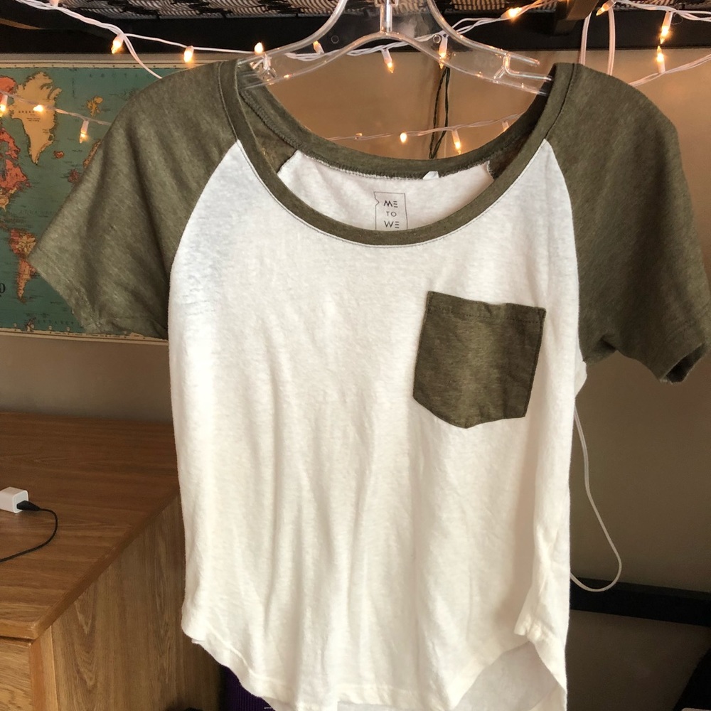 Me To We T-shirt XS